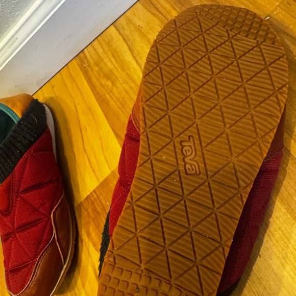 Teva ReEmber slip on moccasins - Picture 2 of 2